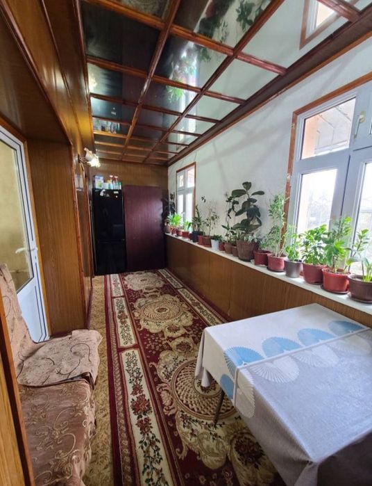 Квартира на Яшнабад-Рисовый базар 3/4/4 общ пл 66м с мебелью