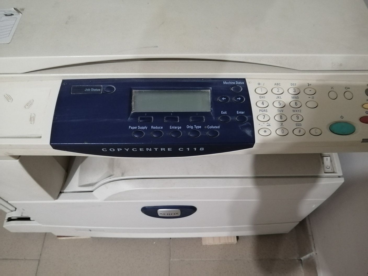 Продам копировальный аппарат Xerox C118