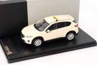 se vinde macheta,jucarie Mazda CX-5 Baujahr 2012 Taxi 1:43 Premium X