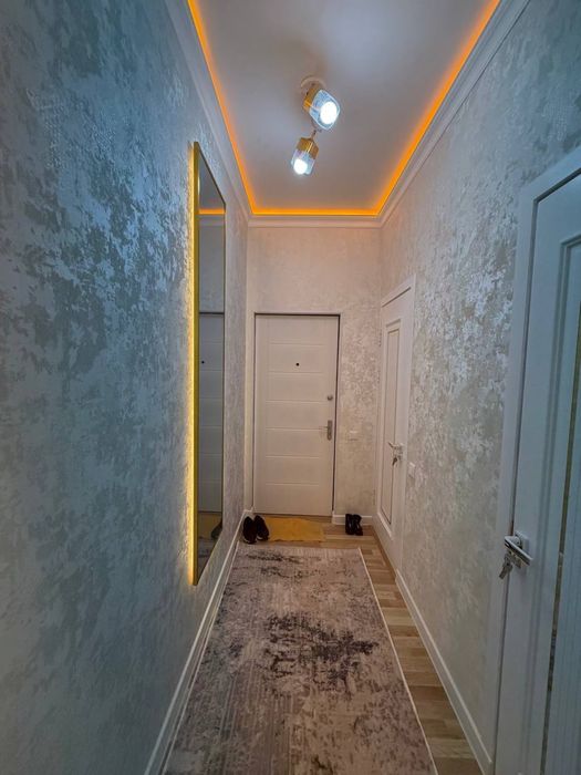 Срочно продается 3 комнатная квартира Авиасозлар 3 Парвоз Ресторан