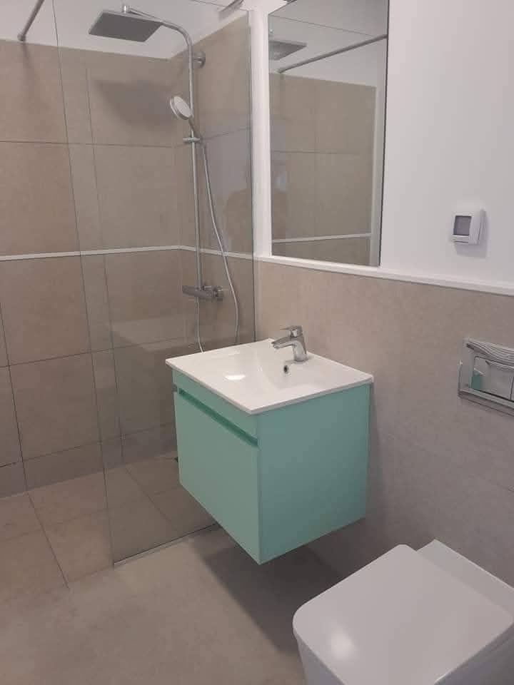 Proprietar- studio lângă metrou, sector1