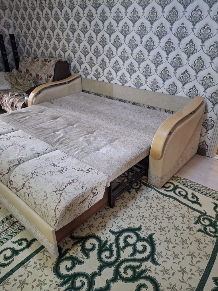 Продаётся диван б/у