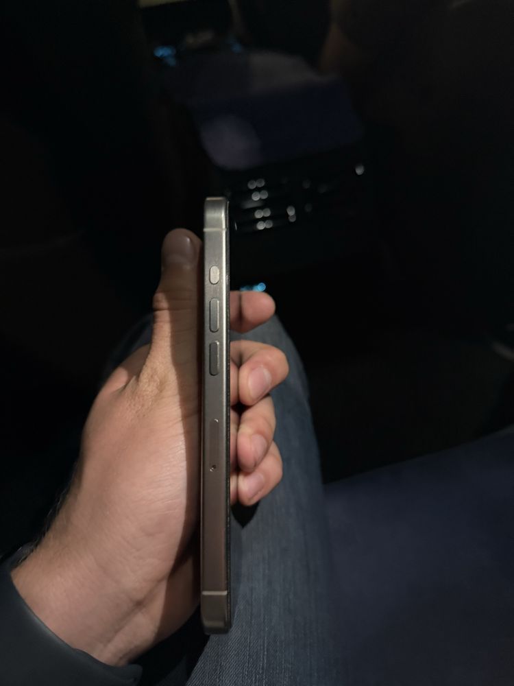 Iphone 15 pro Natural