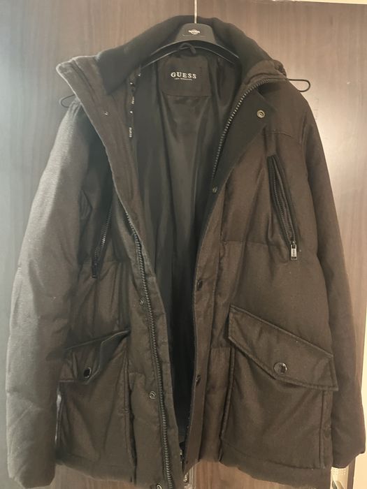 GUESS Geaca de iarna cu umplutura de puf masura S