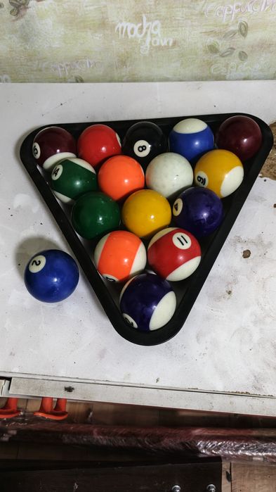 Продаю биллиардный стол