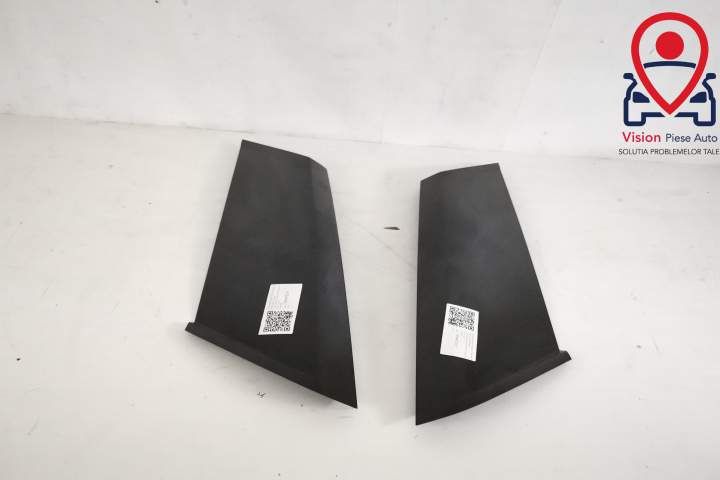 Ляв/Десен орнамент на стълб за задна врата, оригинален, запазен, за Ле