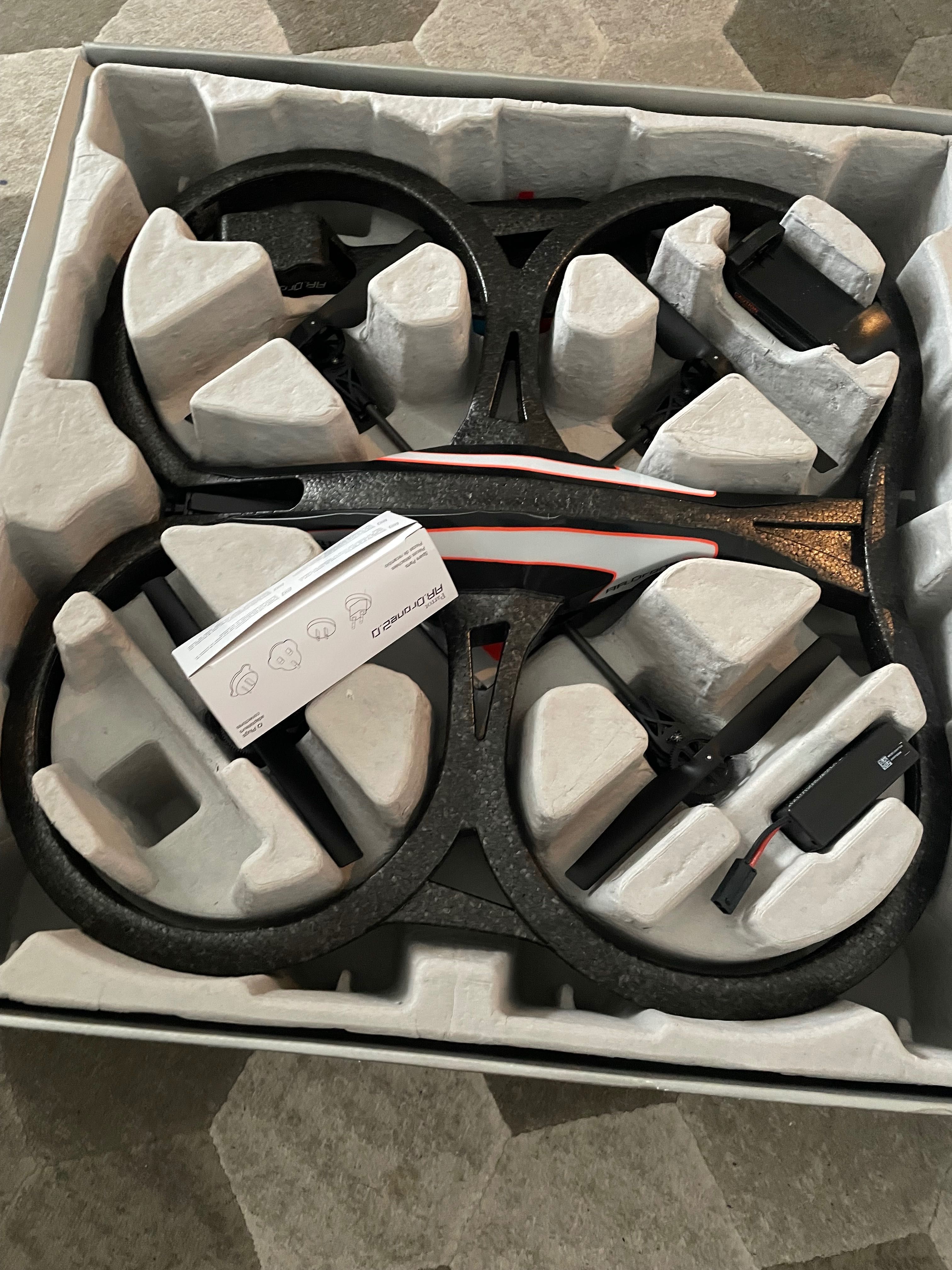 Нов Дрон Parrot AR Drone 2.0 с камера