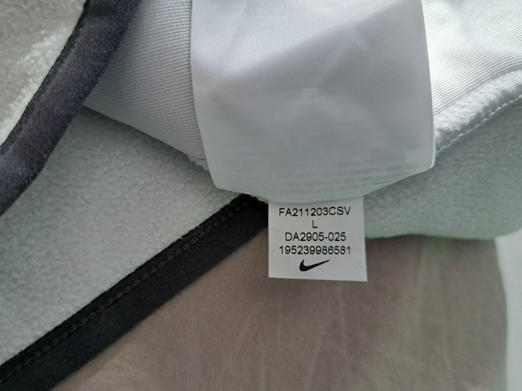 Nike-Ориг.поларен елек