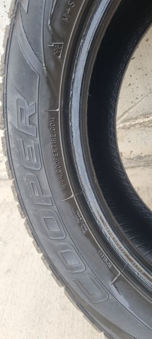 Зимни гуми COOPER 235 55 18 DOT 3218