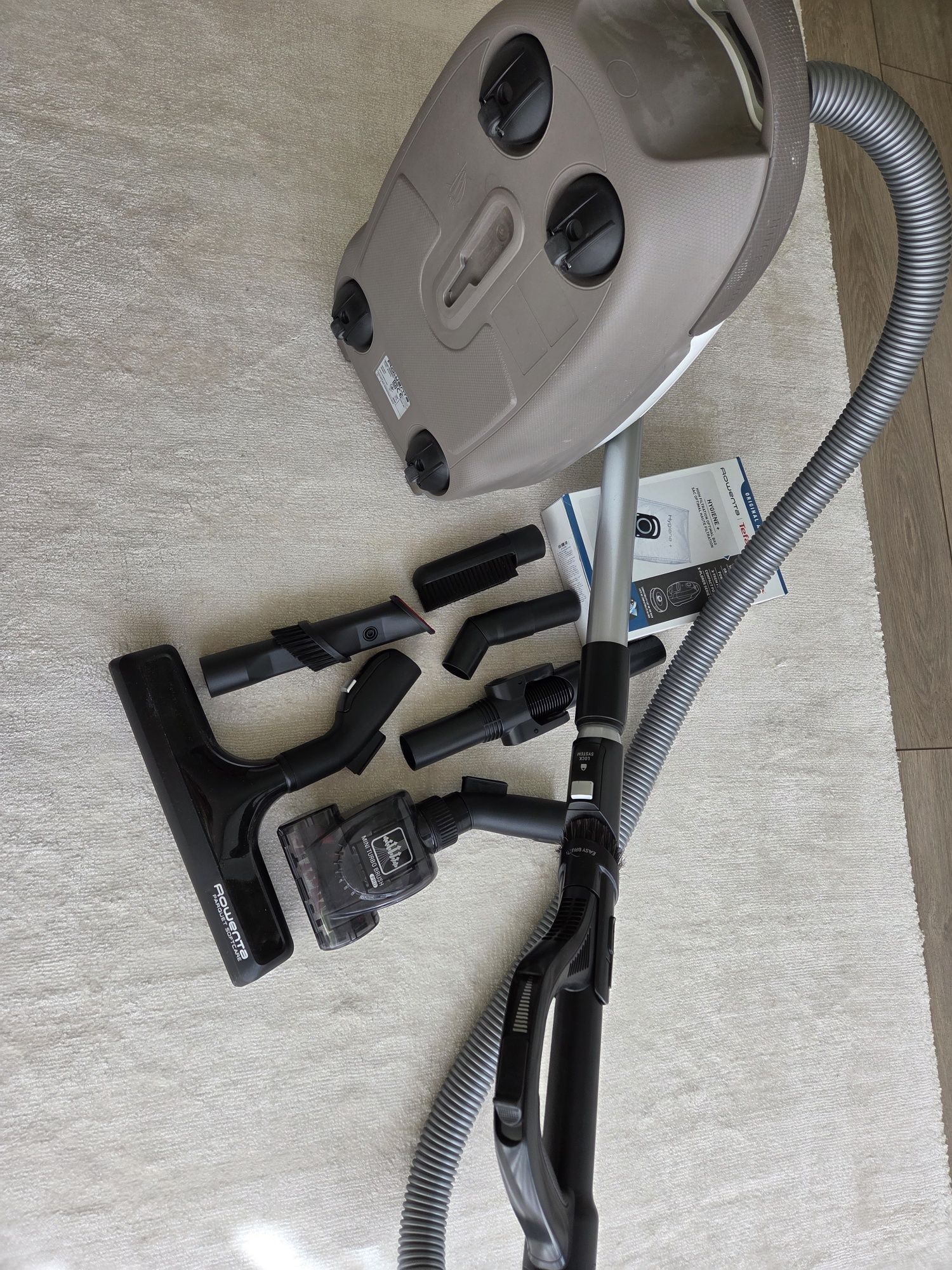 Прахосмукачка Rowenta silence force