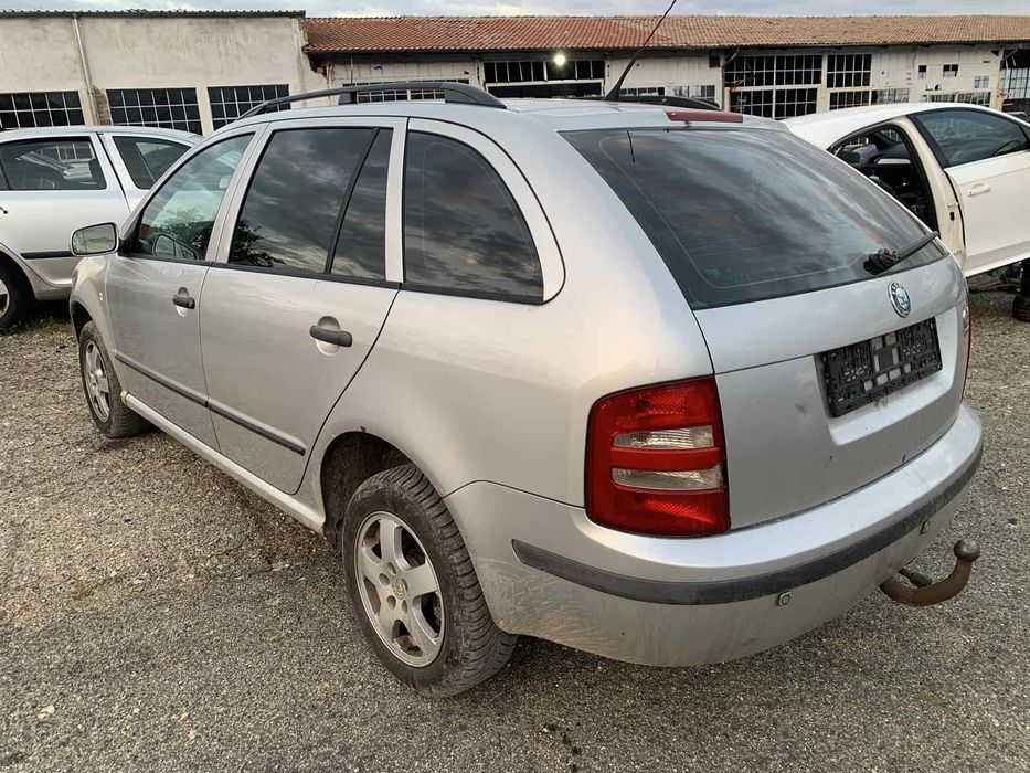 Шкода Фабия  комби 1.9 тди 101 коня 2005год на части