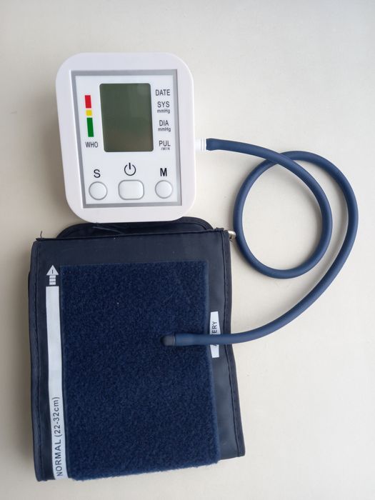 Продам тонометр электронный