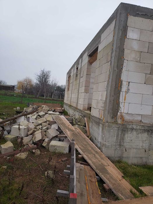 OCAZIE!!! Vând casă la roșu în sat Hanu Conachi, județul Galați