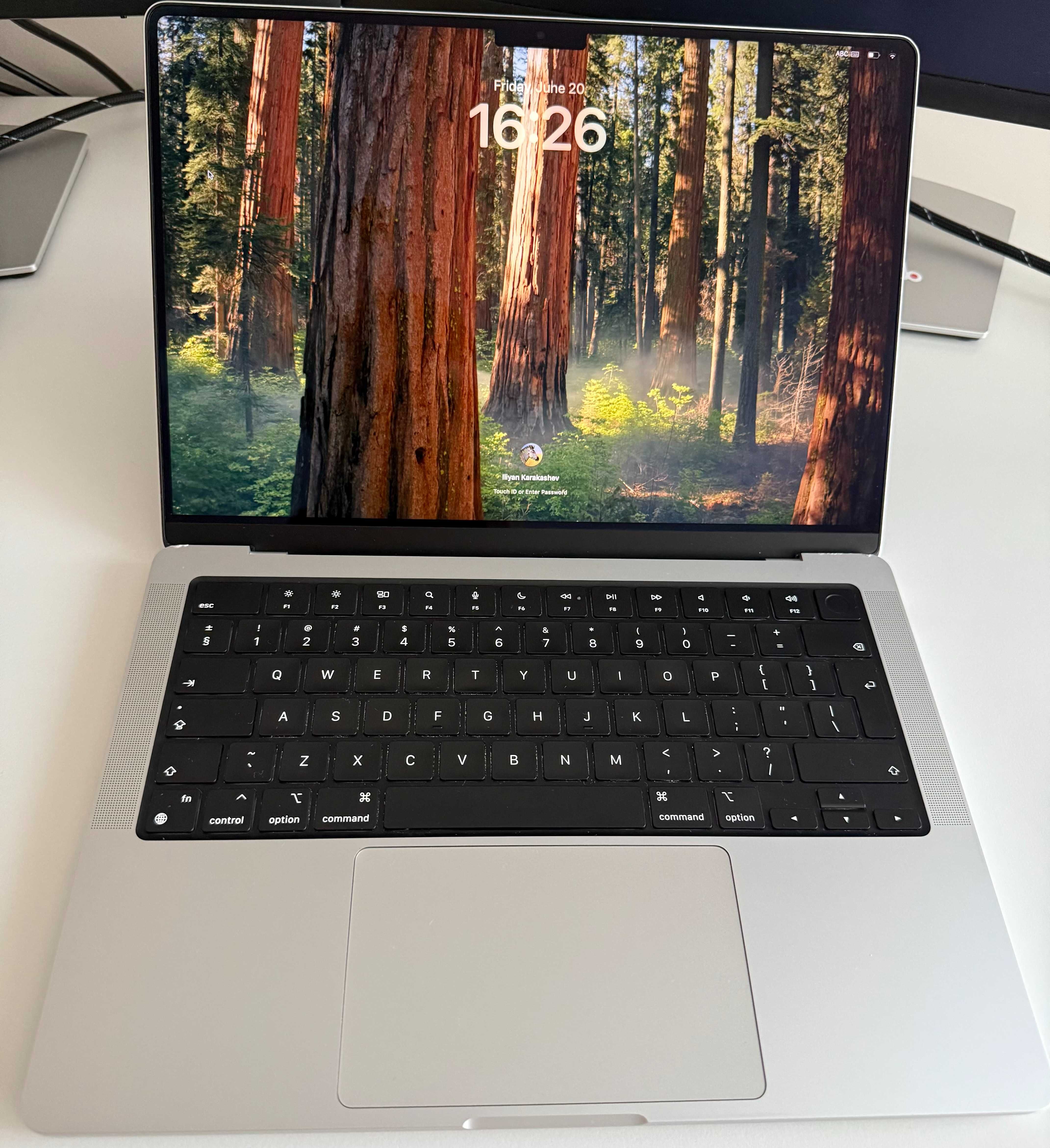 Apple MacBook Pro 2022 14" M1 Pro 8CPU, 16GB RAM, 512GB SSD Silver