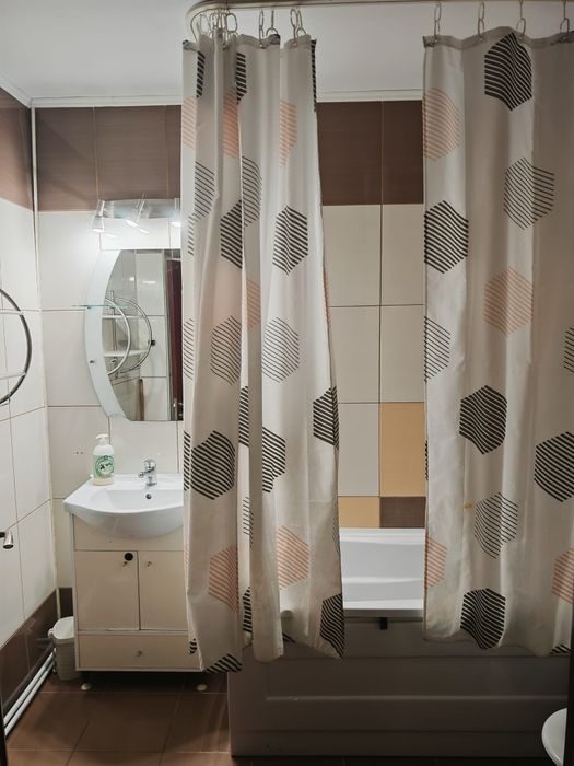 Închiriez apartament 2 camere Tomis Nord langa Campus Universitar