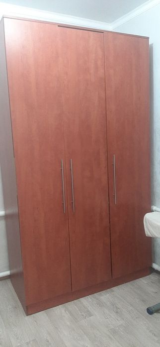 Продам шкаф для одежды. Майкудук.