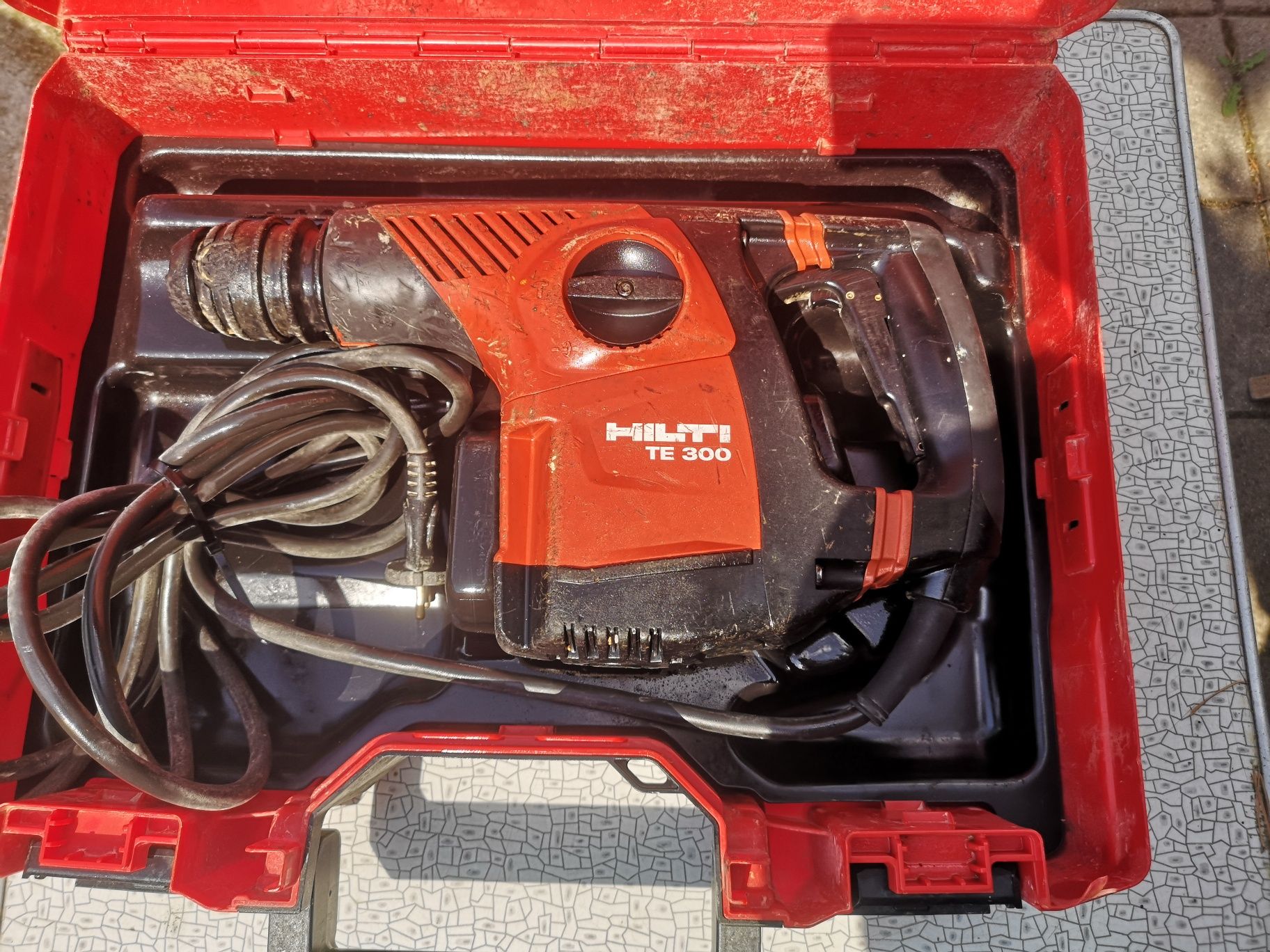 Hilti te 300 AVR къртач