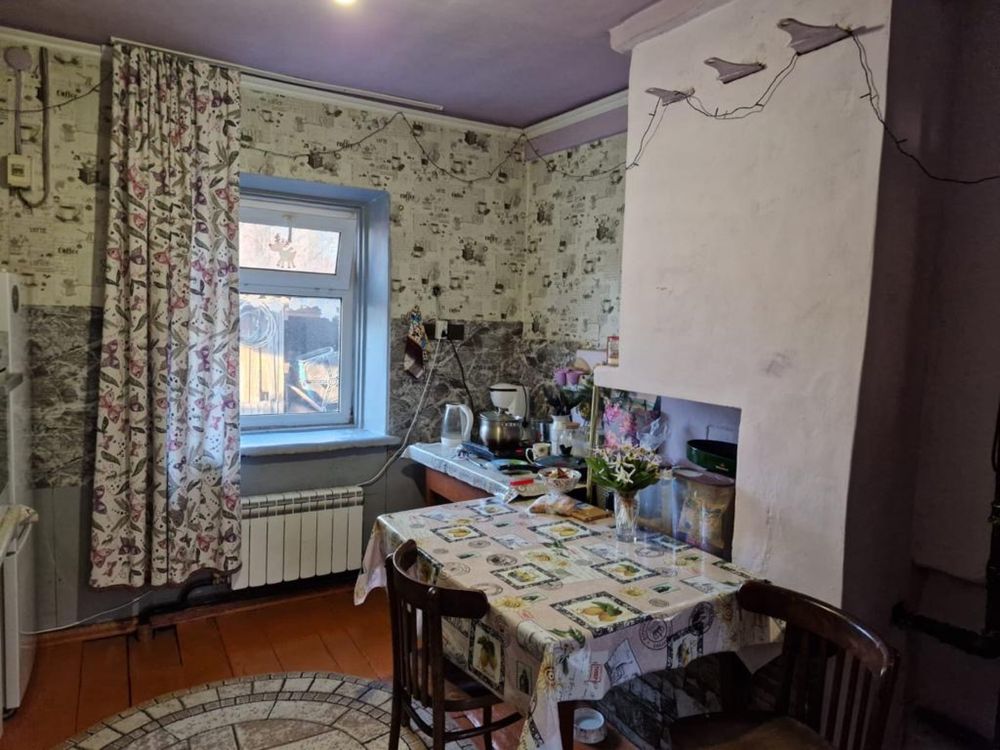 Продам дом на мирном с центральным отоплением