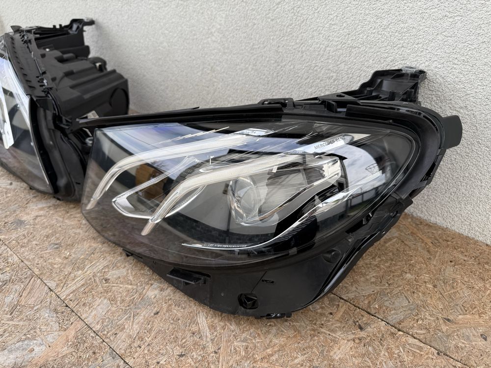 SET Far stanga dreapta Mercedes E Class W213 LED High Performance