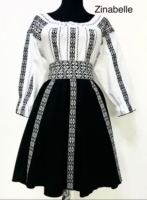 Costum tradițional dama