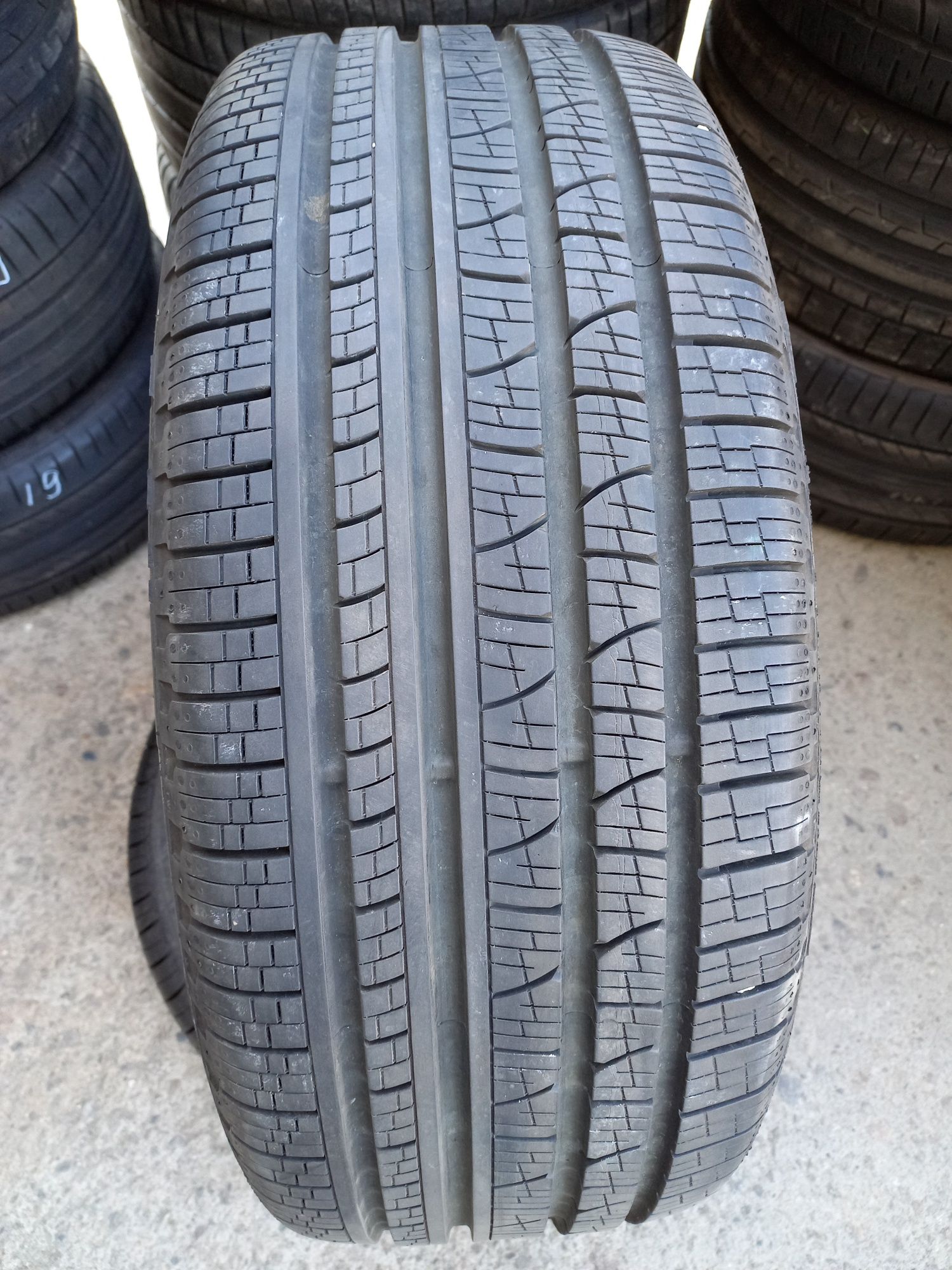 1xAnvelopa second M+S 245 45 R20 Pirelli 8.2mm M+S