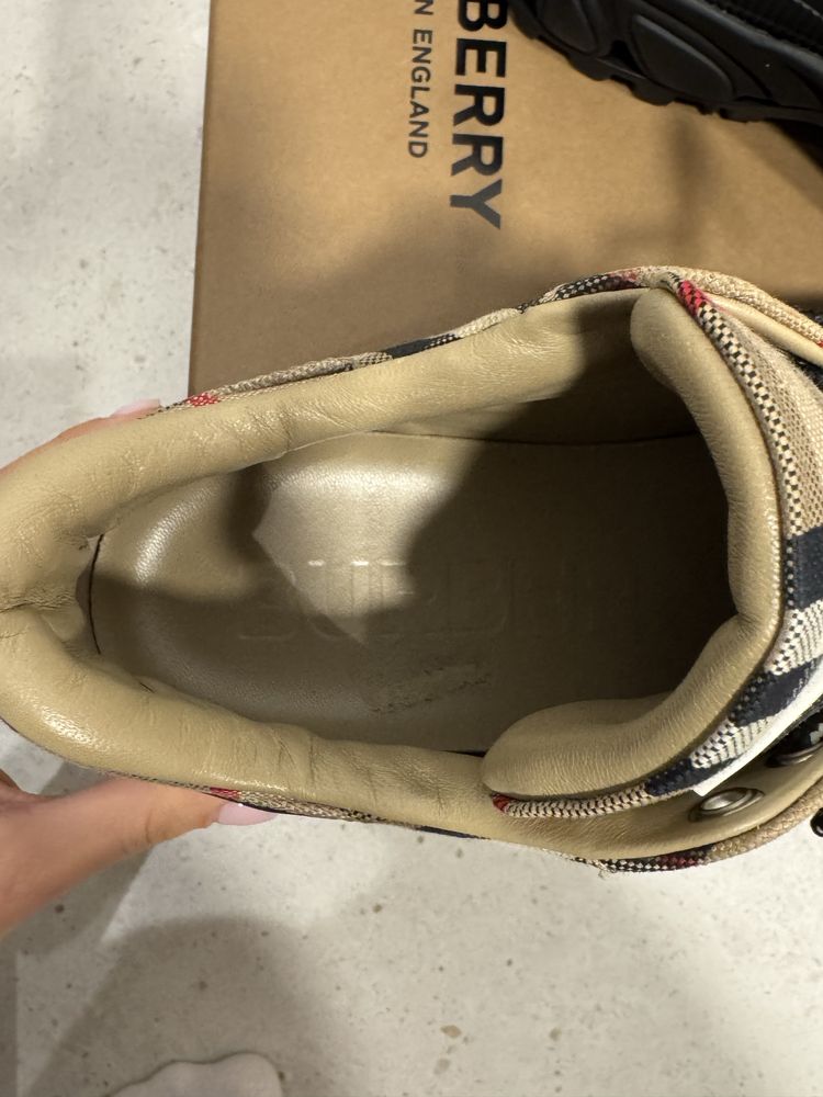 Дамски обувки Burberry