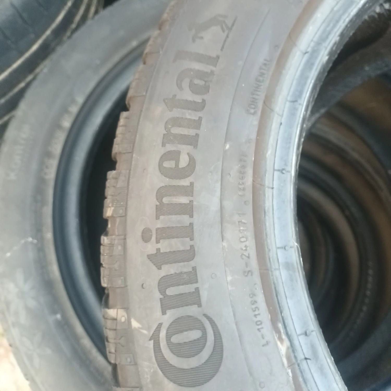 205 55 16 Континентал 2бр зимни продавам