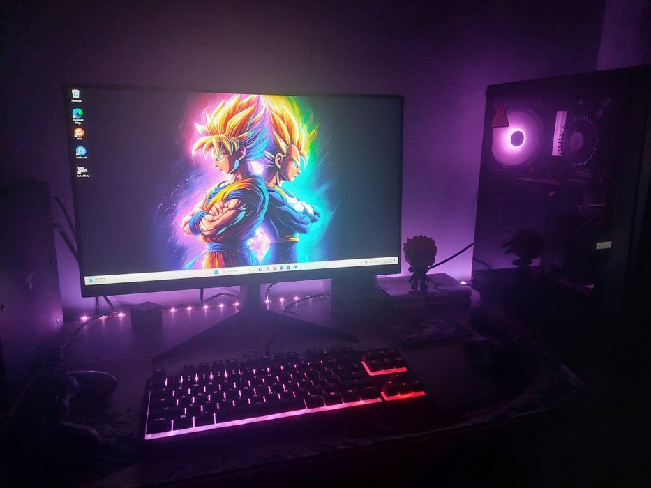 Vand calculator Gaming + tastatura steelseries ( cititi descrierea )
