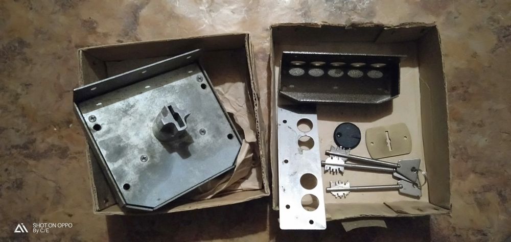 Замок накладной для гаража