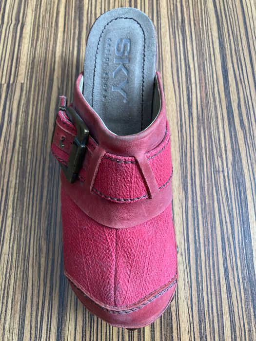 Saboți noi de damă