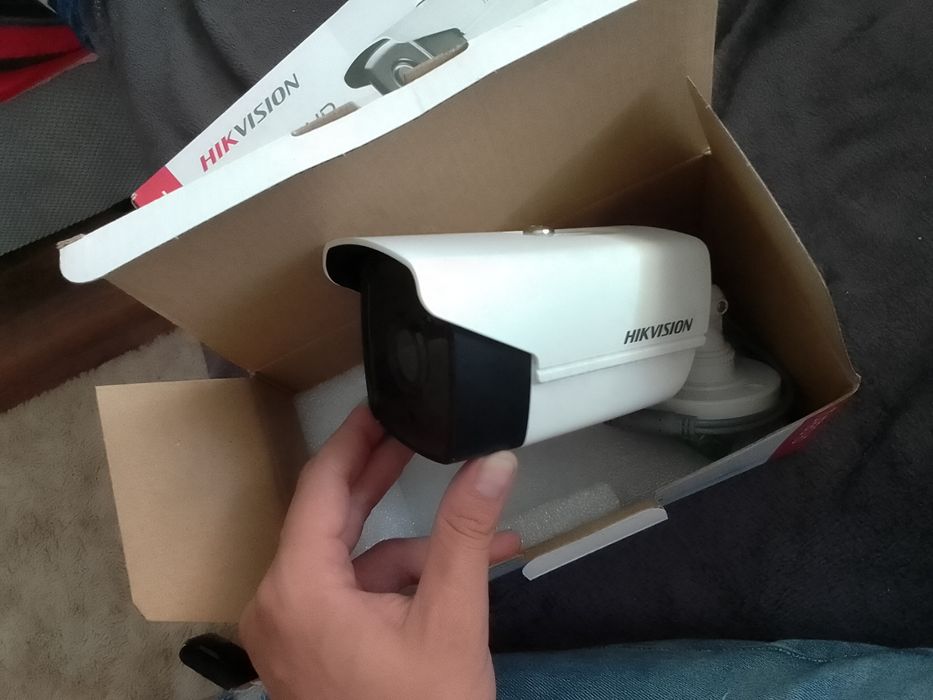 Camere Hikvison și Safer