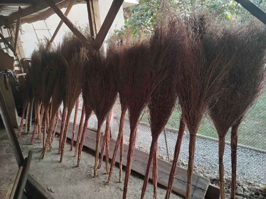 Supurgi sotiladi 30 ta