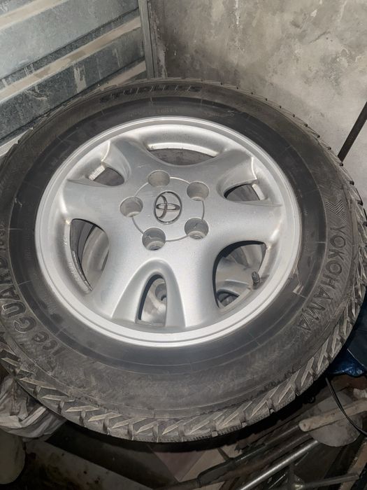 Продам комплект балоны с дисками на 15