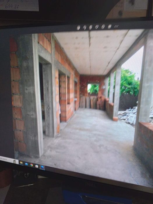 Vând urgent casă in comuna Seleuș..Pret: 80000 euro Negociabil