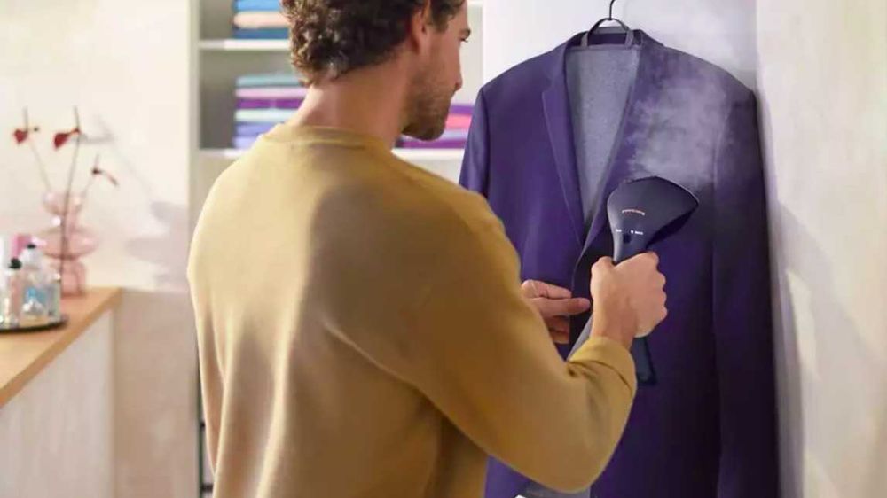 ХИТ ЦЕНА!!! Уред за гладене с пара Philips GC810/20