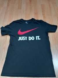 Vând tricou Nike bărbați