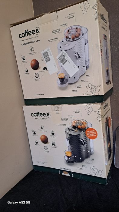 Чисто нова кафемашина с топчета кафе