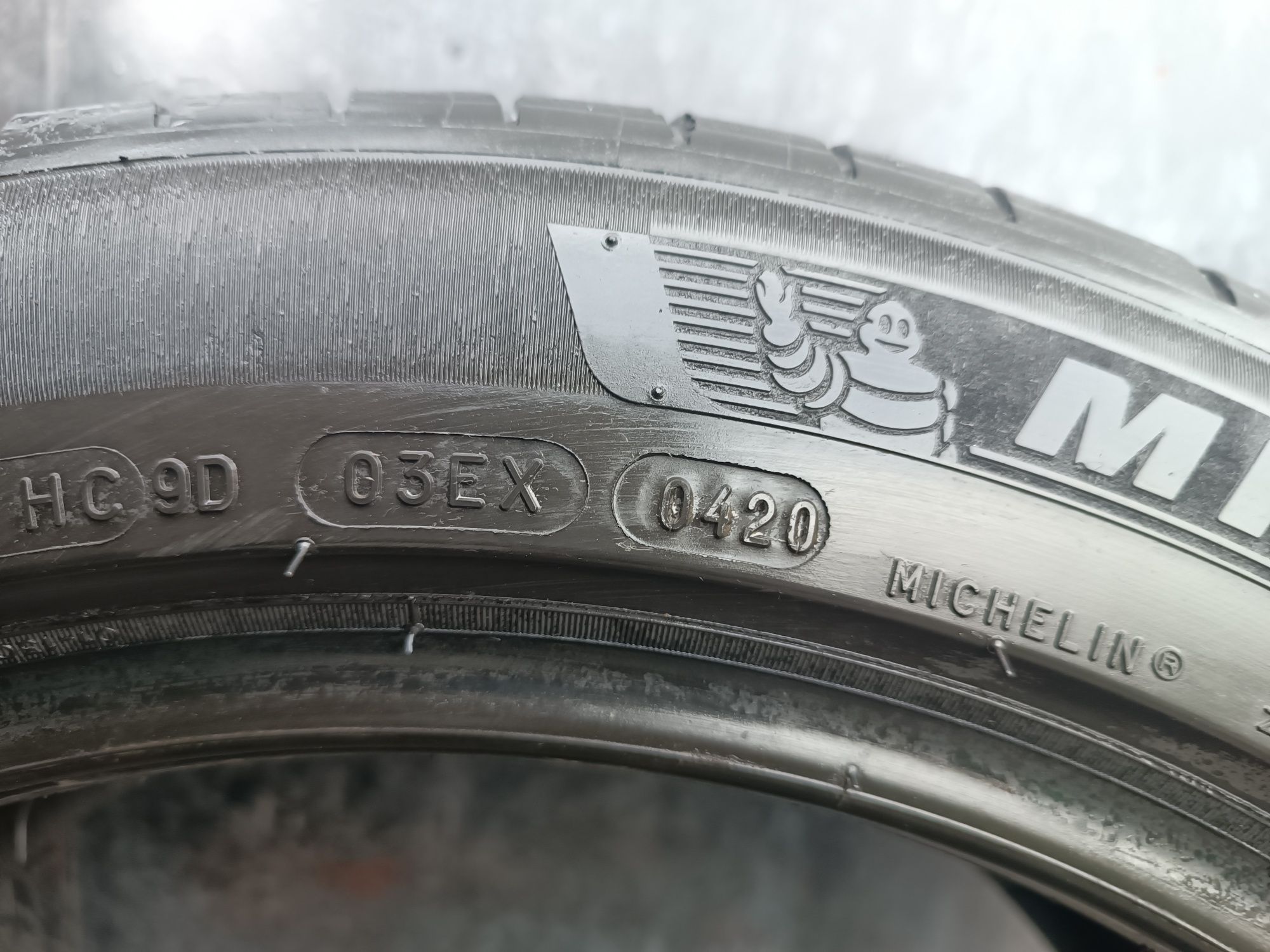 245/45/17 Michelin Дот 0420