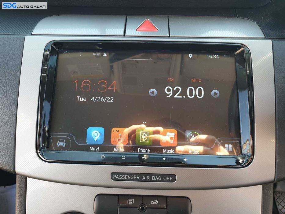 Navigatie Android 10 Dedicata cu Ecran Tactil Touchscreen 4 Core 32GB ROM 2GB RAM DDR3 Volkswagen EOS 2006 - 2016 sdgnbvpb61