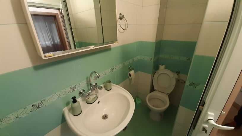 Дава се под наем Тристаен апартамент в Бургас, Център - 85 кв.м за 425 € - Снимка #1