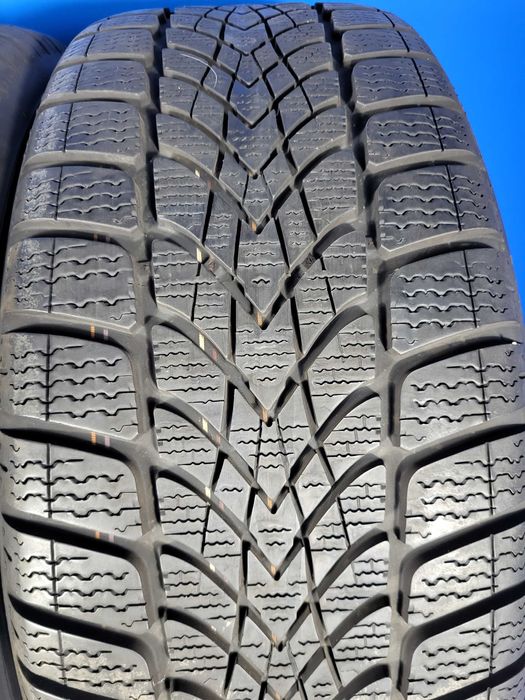 Vand set 4 anvelope ca Noi 225 50 17 Dunlop Sport 7mm  RFT