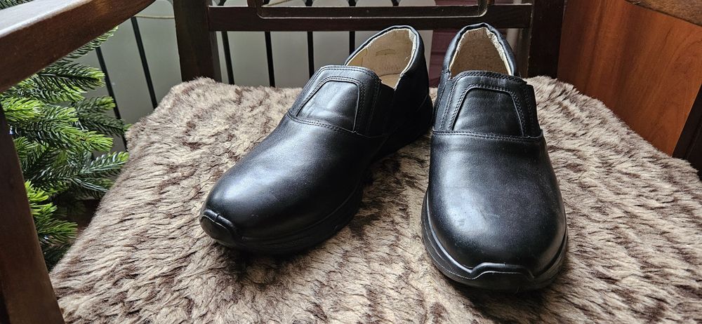 Продам мужские туфли (летняя осенняя обувь)
