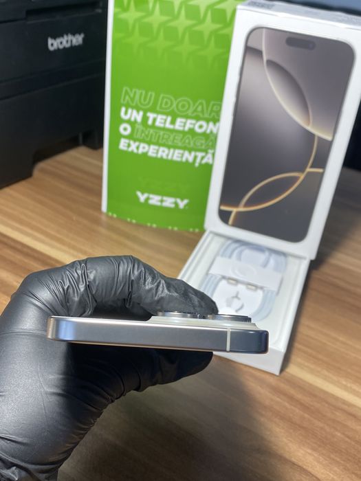 iPhone 16 Pro Max • 256 GB • Natural Titanium