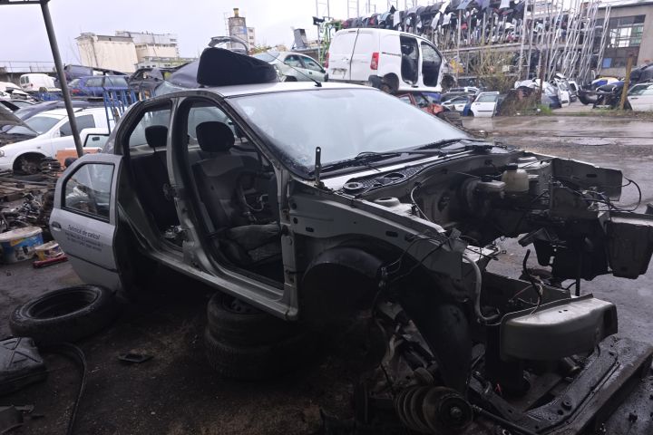 Calculator motor ECU Dacia Logan prima generatie