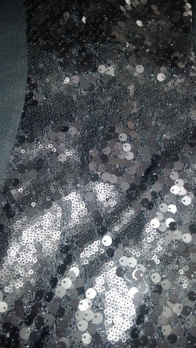 Рокли в черно и син цвят