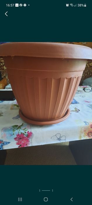 Горшок цветочный