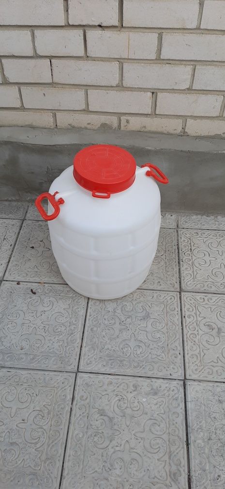 Бидон пластмассовый 50 литров для воды