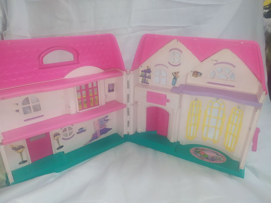 Домик б/у без мебели