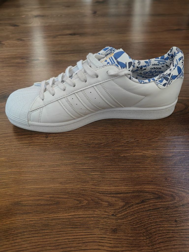 Adidas Superstar номер 43 1/3