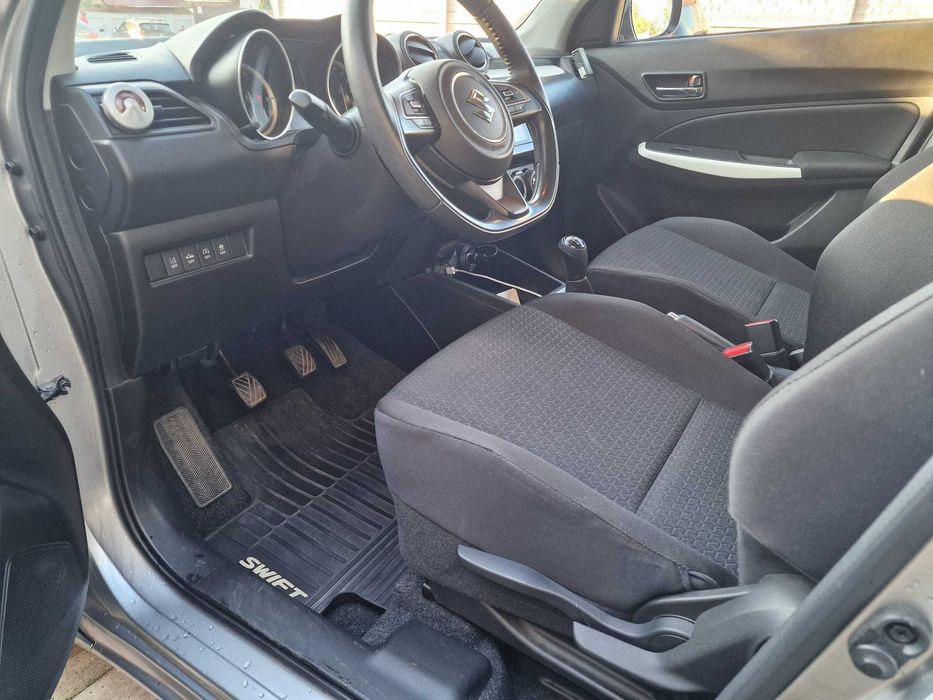 --- Suzuki Swift, 2020, 1.2, 2WD, ben sezină și MildHybrid